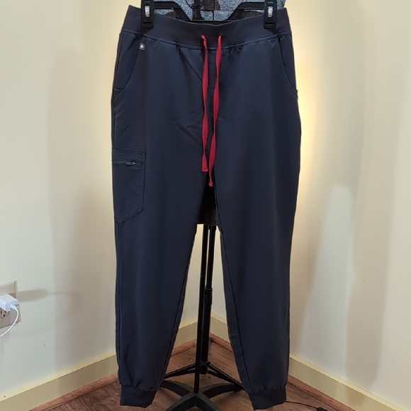 Fig's Women's Black Scrub Pants with Red Drawstring - Picture 5 of 10